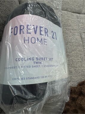 Forever 21 Home Twin Cooling Sheet Set in Gray and Black
